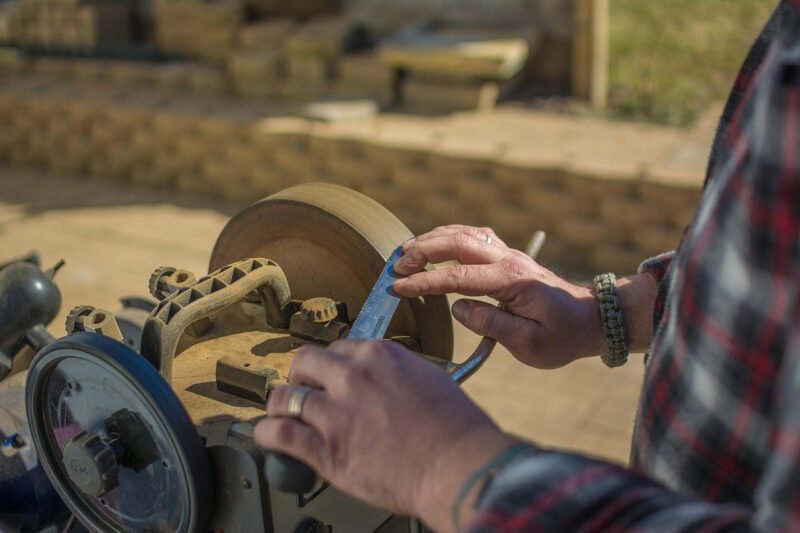 Step-by-Step Guide: How to Sharpen Your Knife Without a…