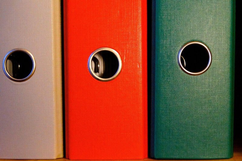 Top 10 Gentleman’s Folders for Every Modern Man