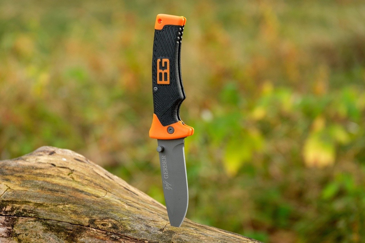 The History and Evolution of the Cimeter Knife