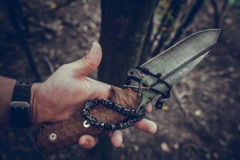 Fixed vs. Folding Hunting Knives: Which is Right for You?